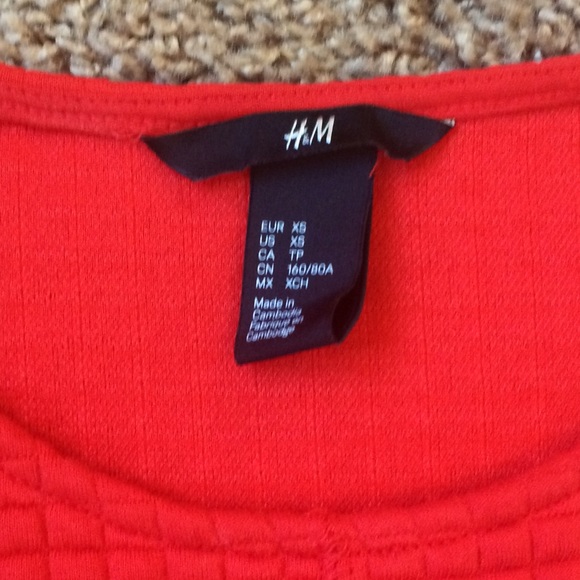 🎉2xHP- textured red drop-waist dress - Picture 2 of 4